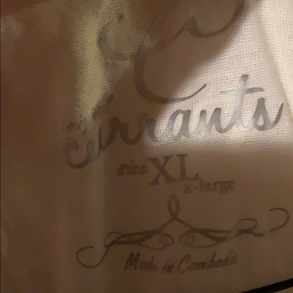 Cream coloured short sleeve top - Picture 2 of 3